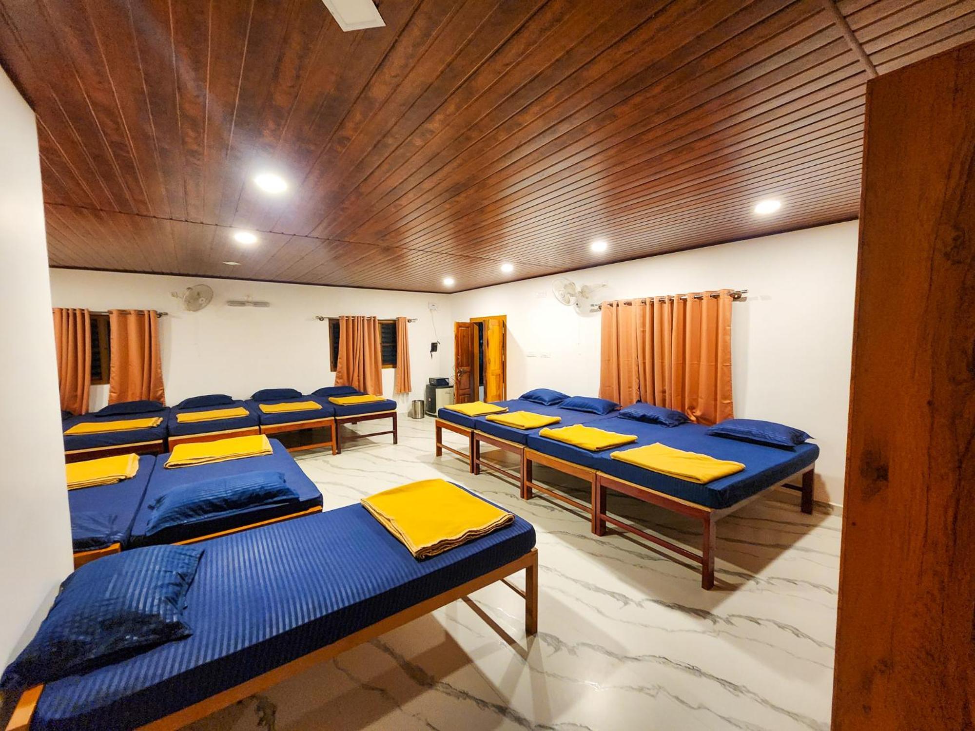 Celestial Heights Homestay Kurchi エクステリア 写真